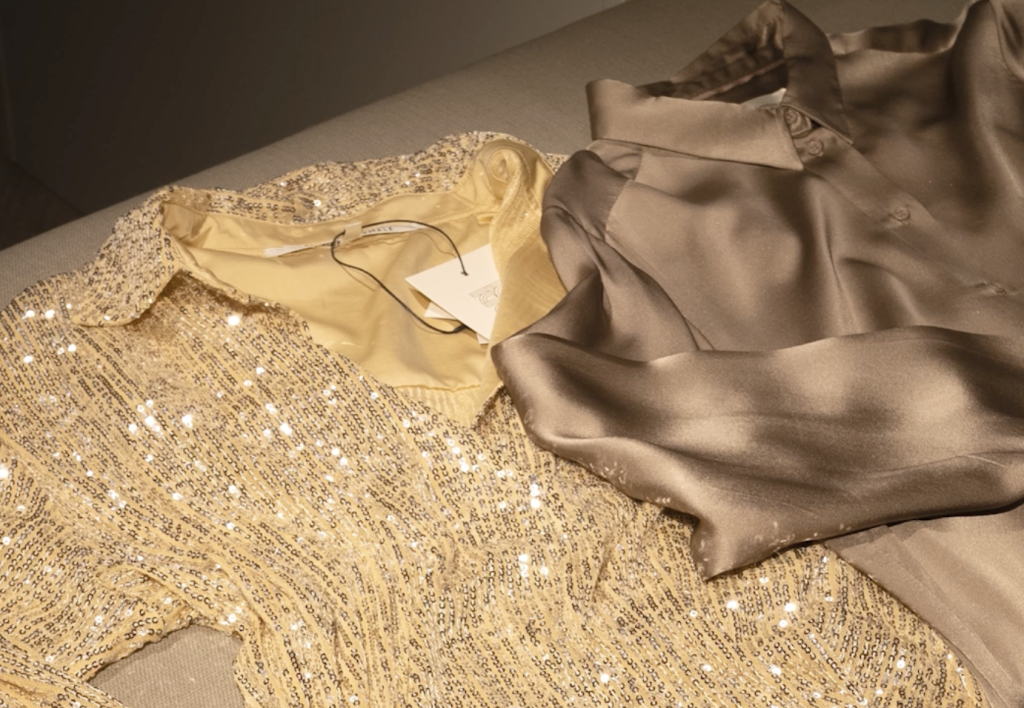 Festkläder med paljetter och satin